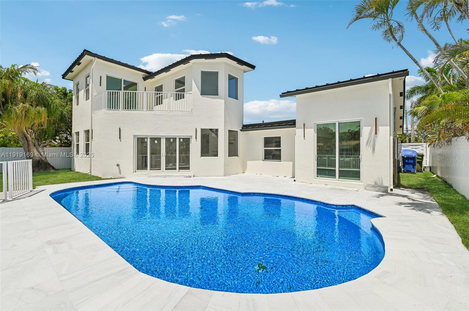 FLAMINGO PARK SEC - Residential