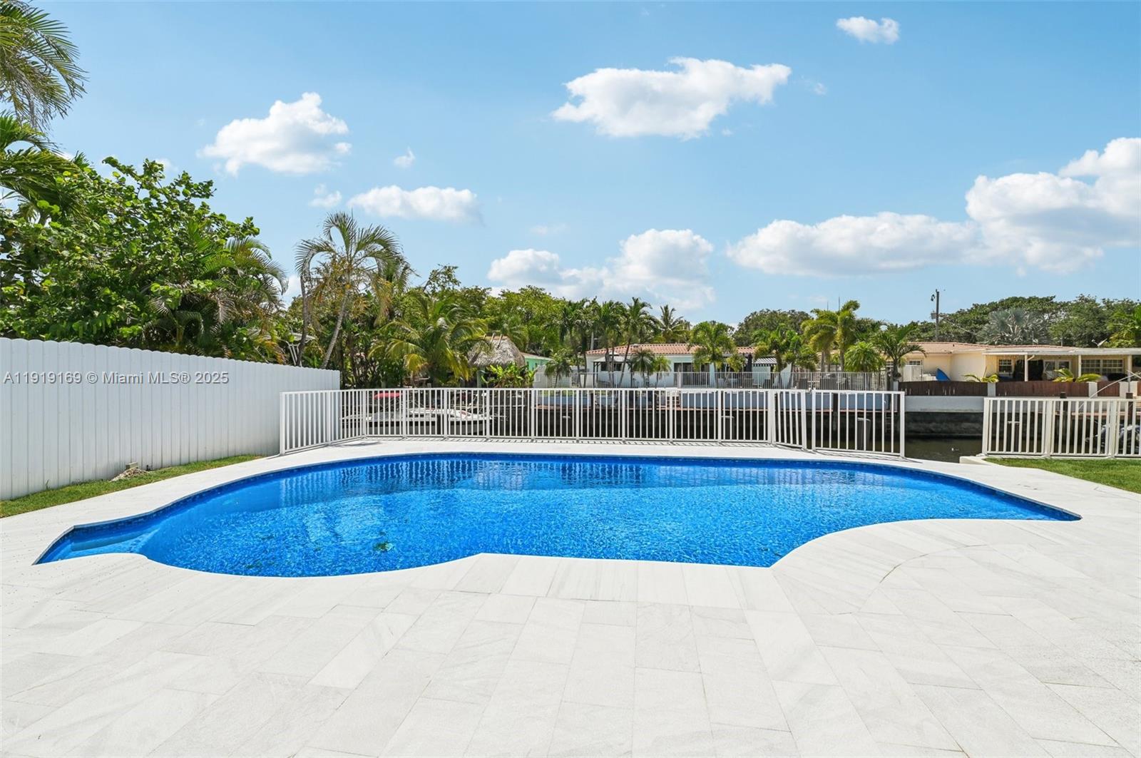 FLAMINGO PARK SEC - Residential