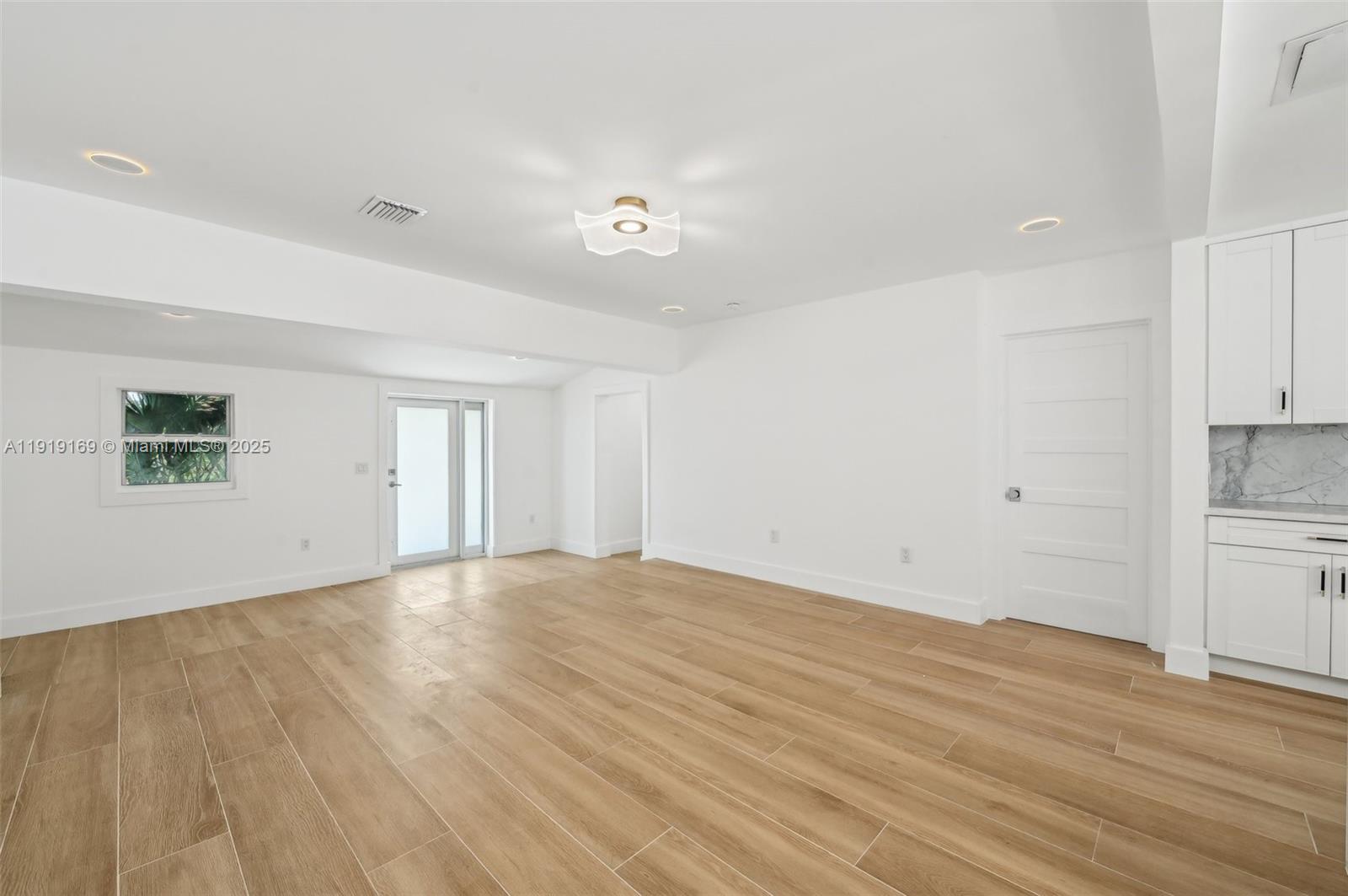 FLAMINGO PARK SEC - Residential