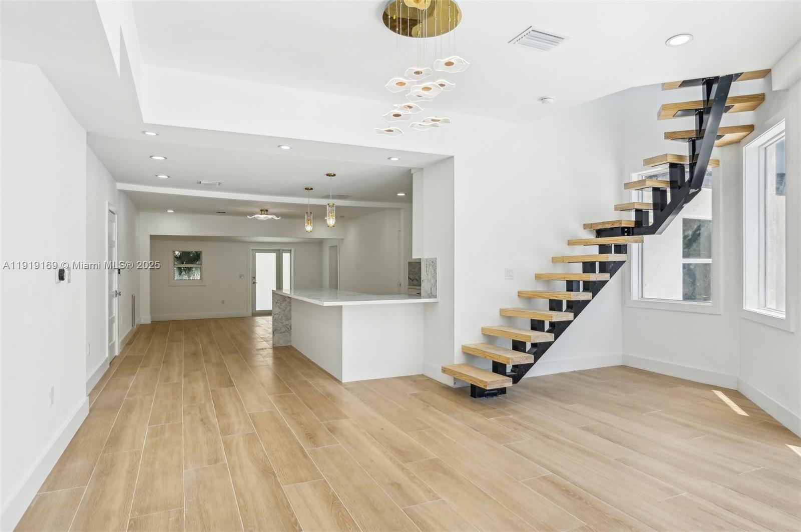 FLAMINGO PARK SEC - Residential