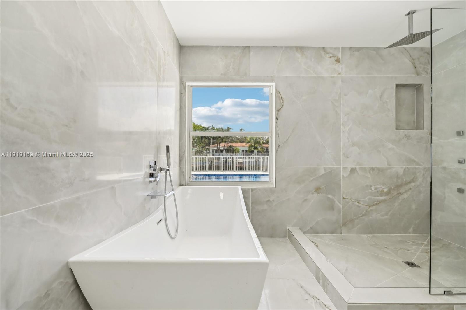 FLAMINGO PARK SEC - Residential