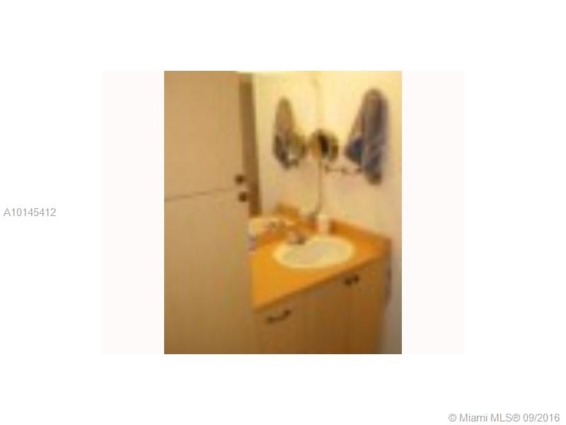 Ivanhoe East At Century V - Residential Lease