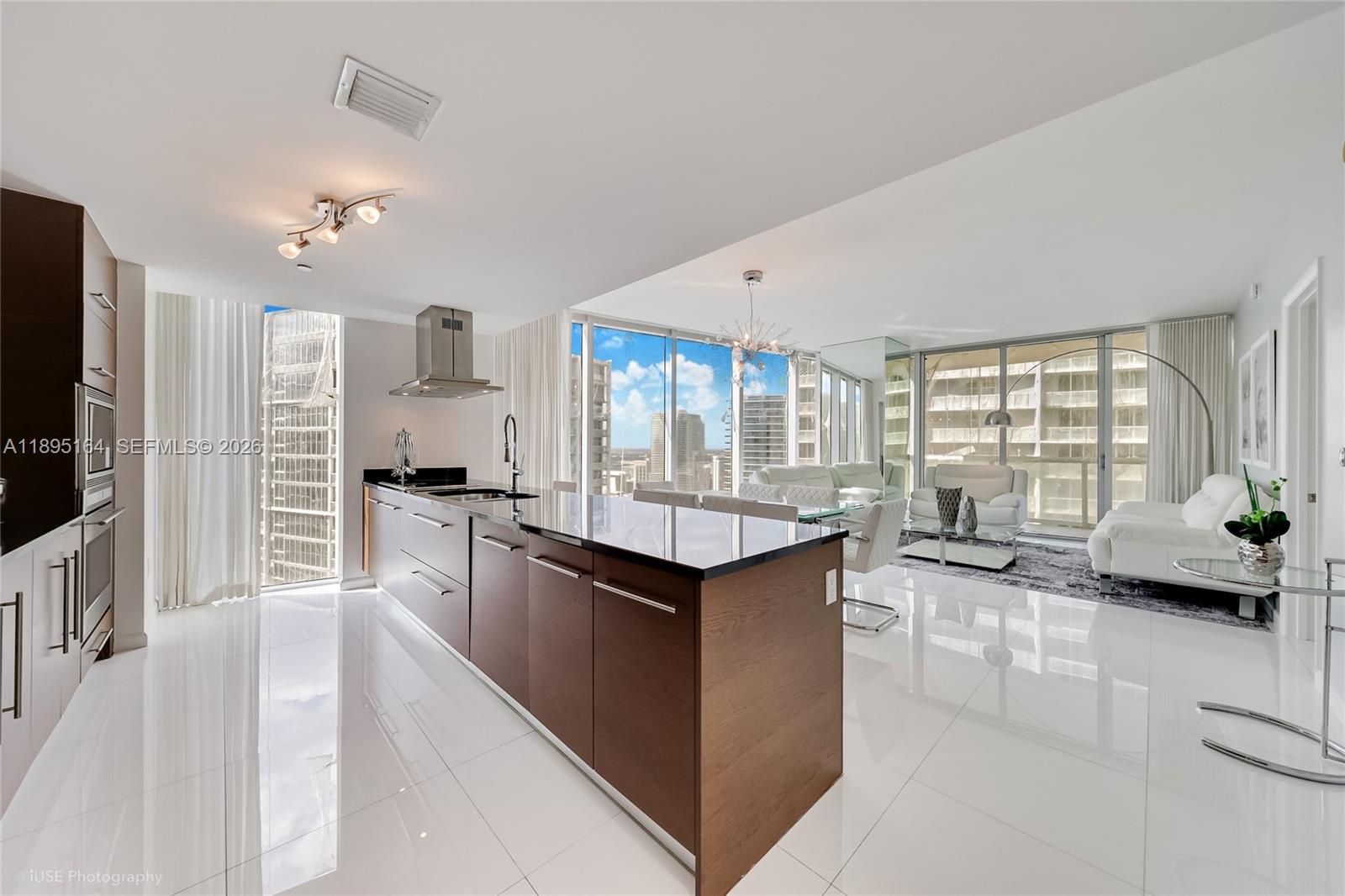 495 Brickell Ave 4710