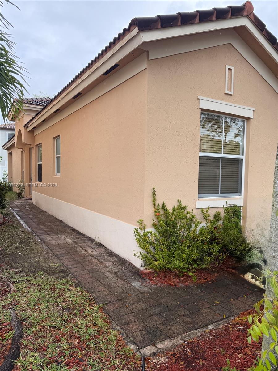 PORTOFINO PALMS - Residential