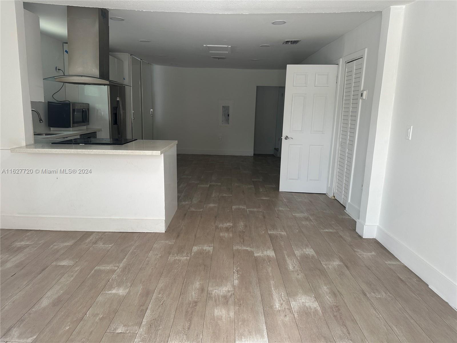 HIGH RIDGE PARK - Residential