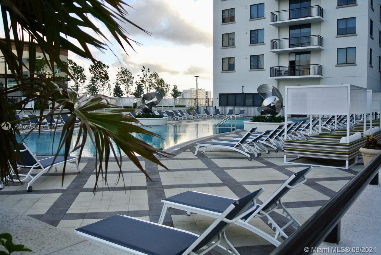 NINE AT MARY BRICKELL VILL - Residential
