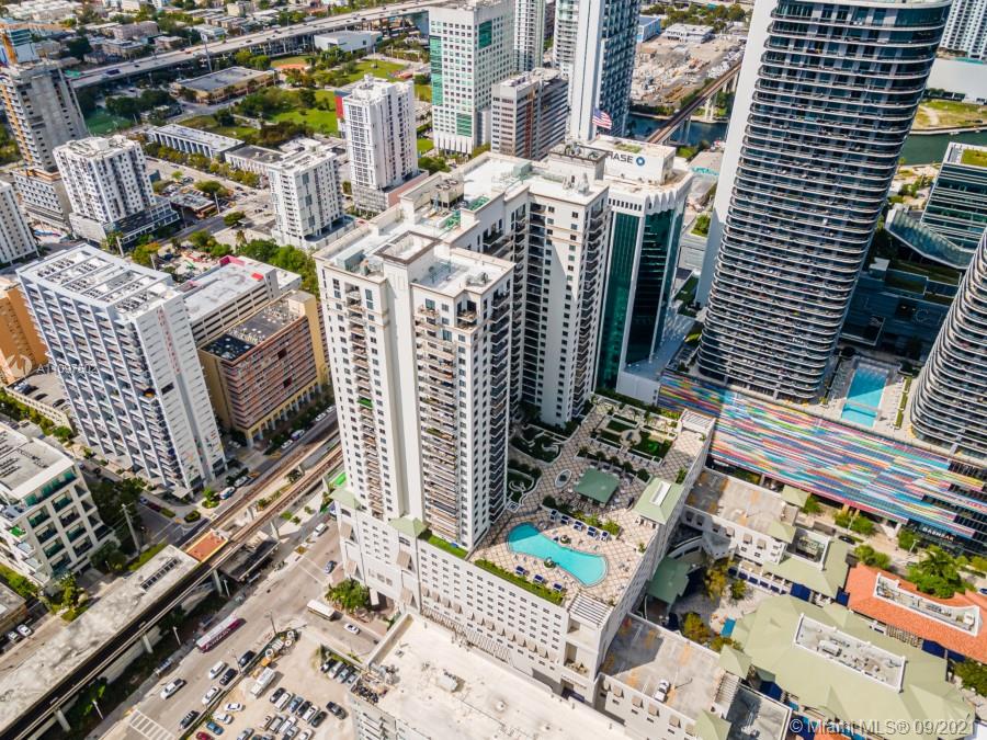 NINE AT MARY BRICKELL VILL - Residential