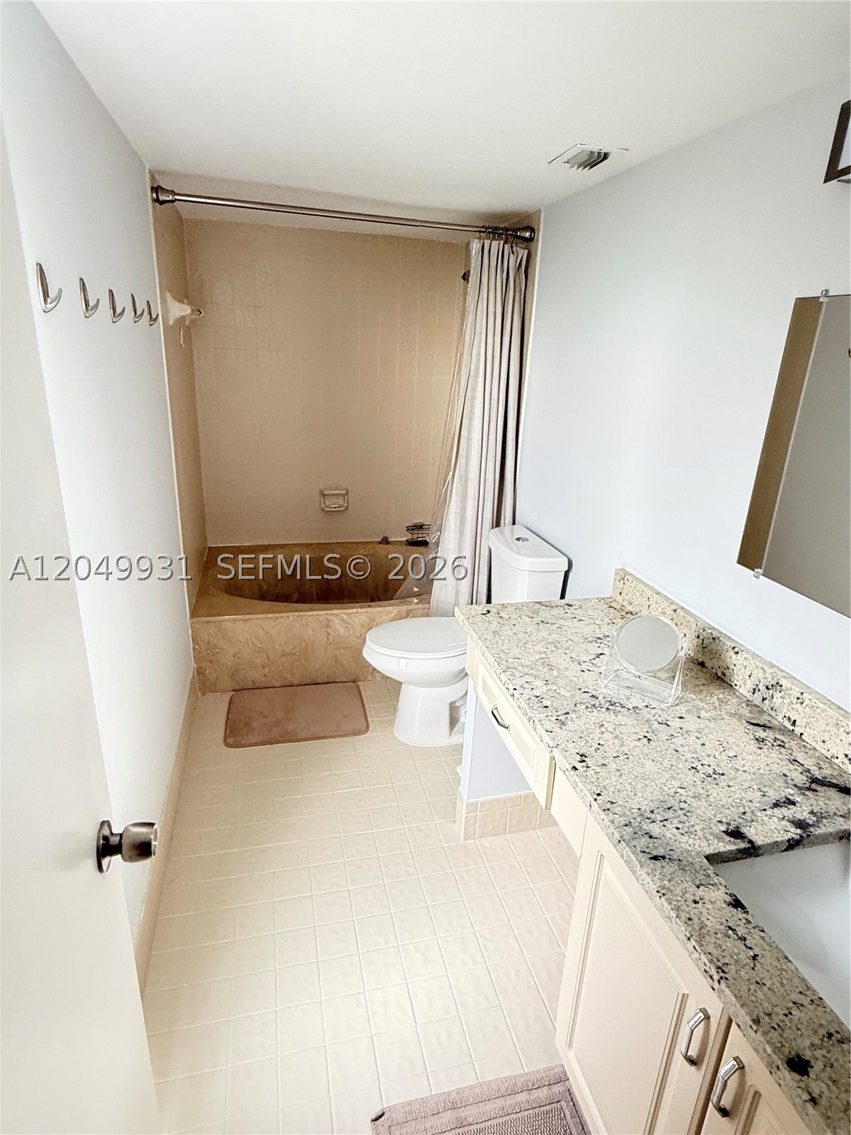 2206 S Cypress Bend Dr 508, Pompano Beach FL 33069