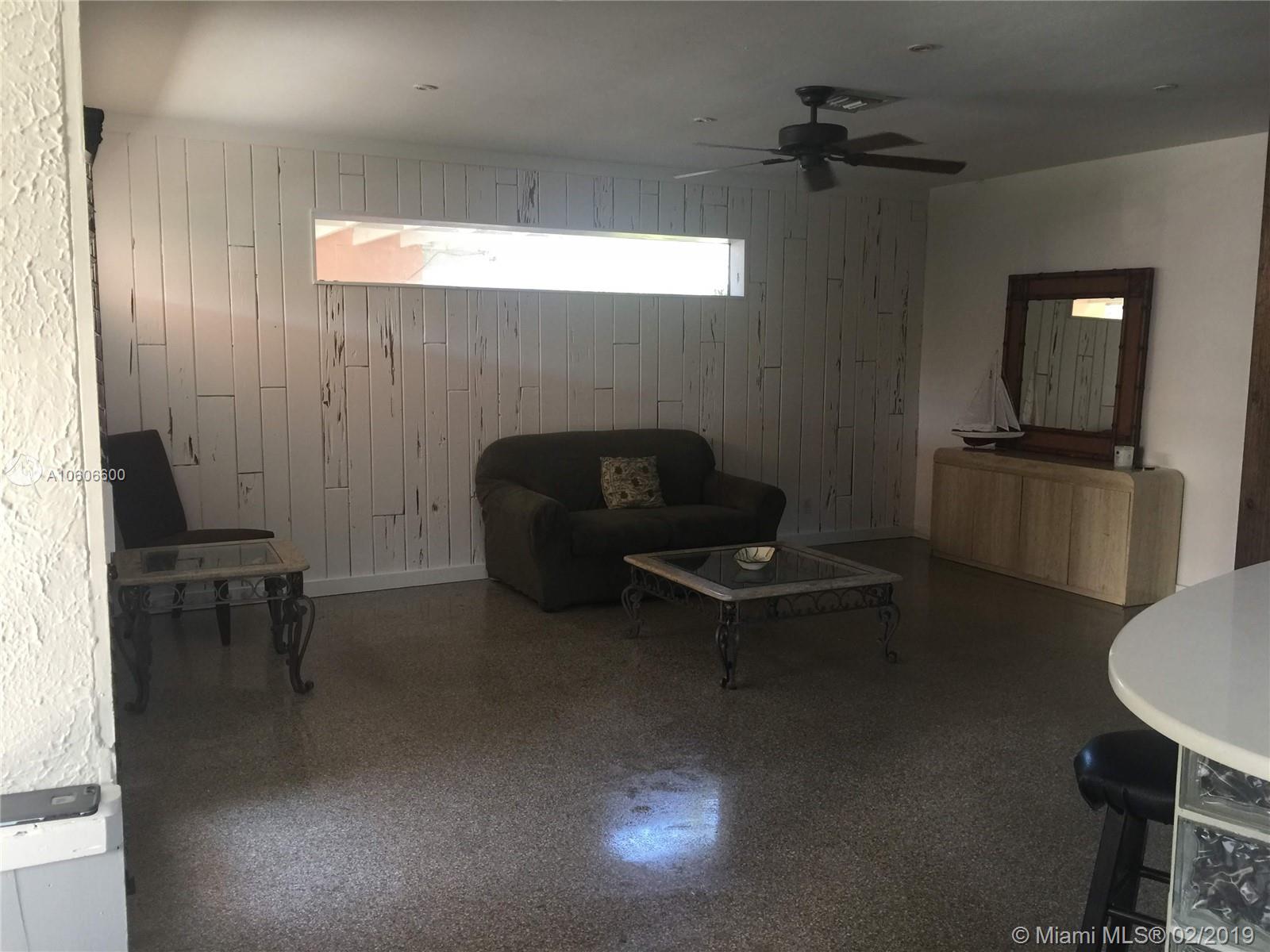 Hollywood Place - Residential
