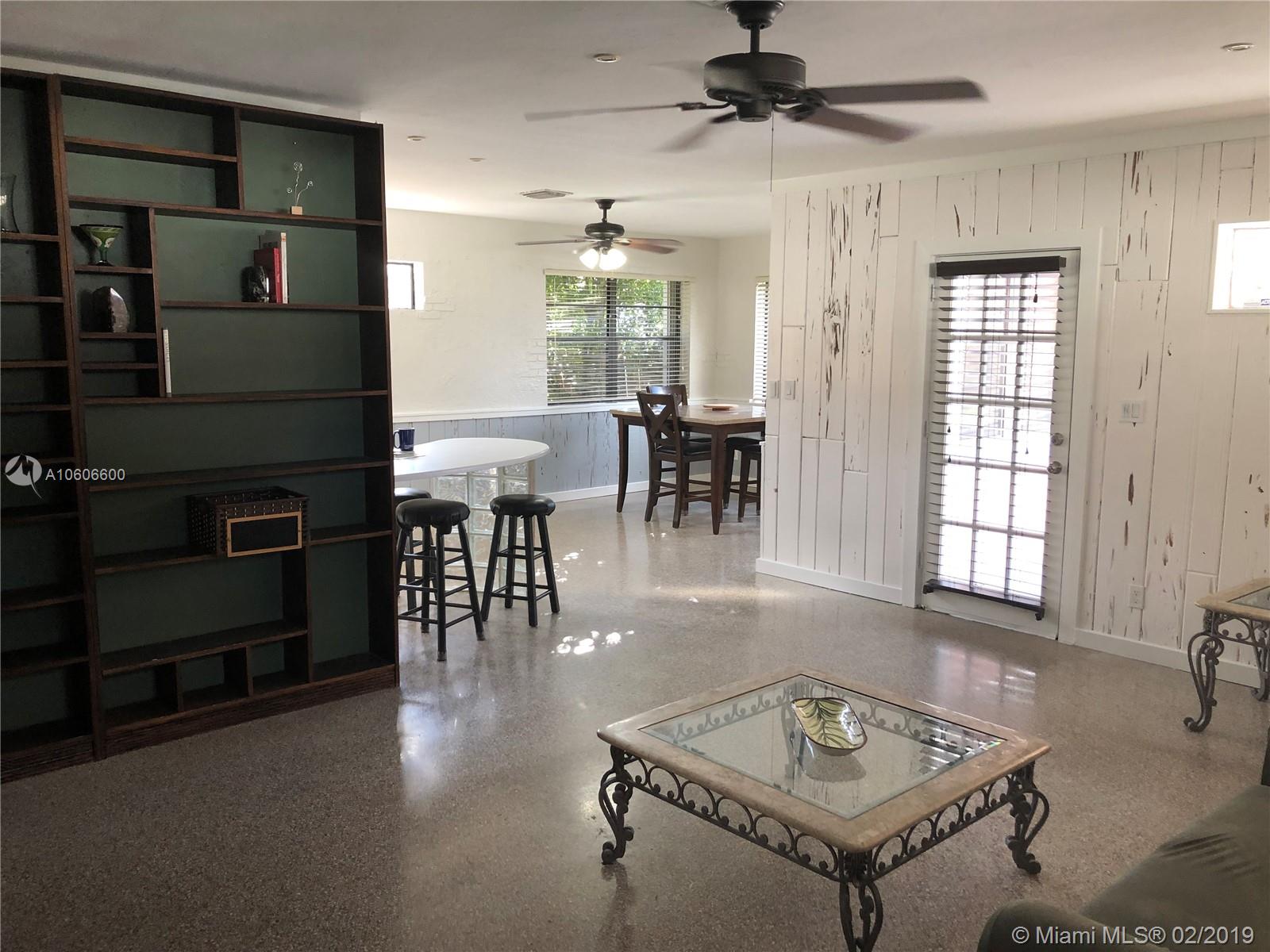 Hollywood Place - Residential