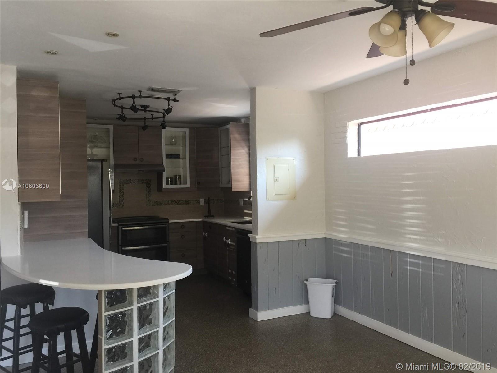 Hollywood Place - Residential
