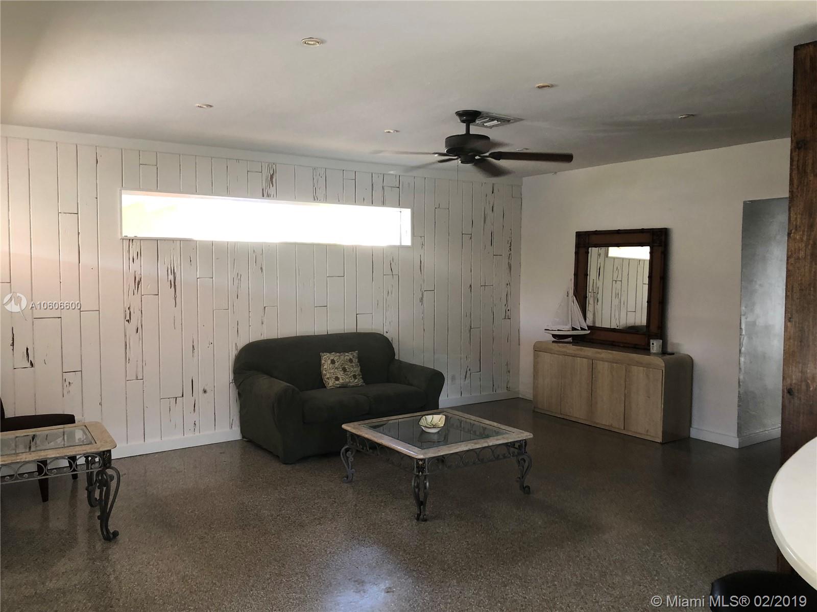 Hollywood Place - Residential