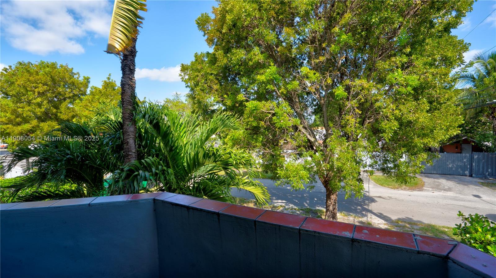 WINONA PARK - Residential Lease