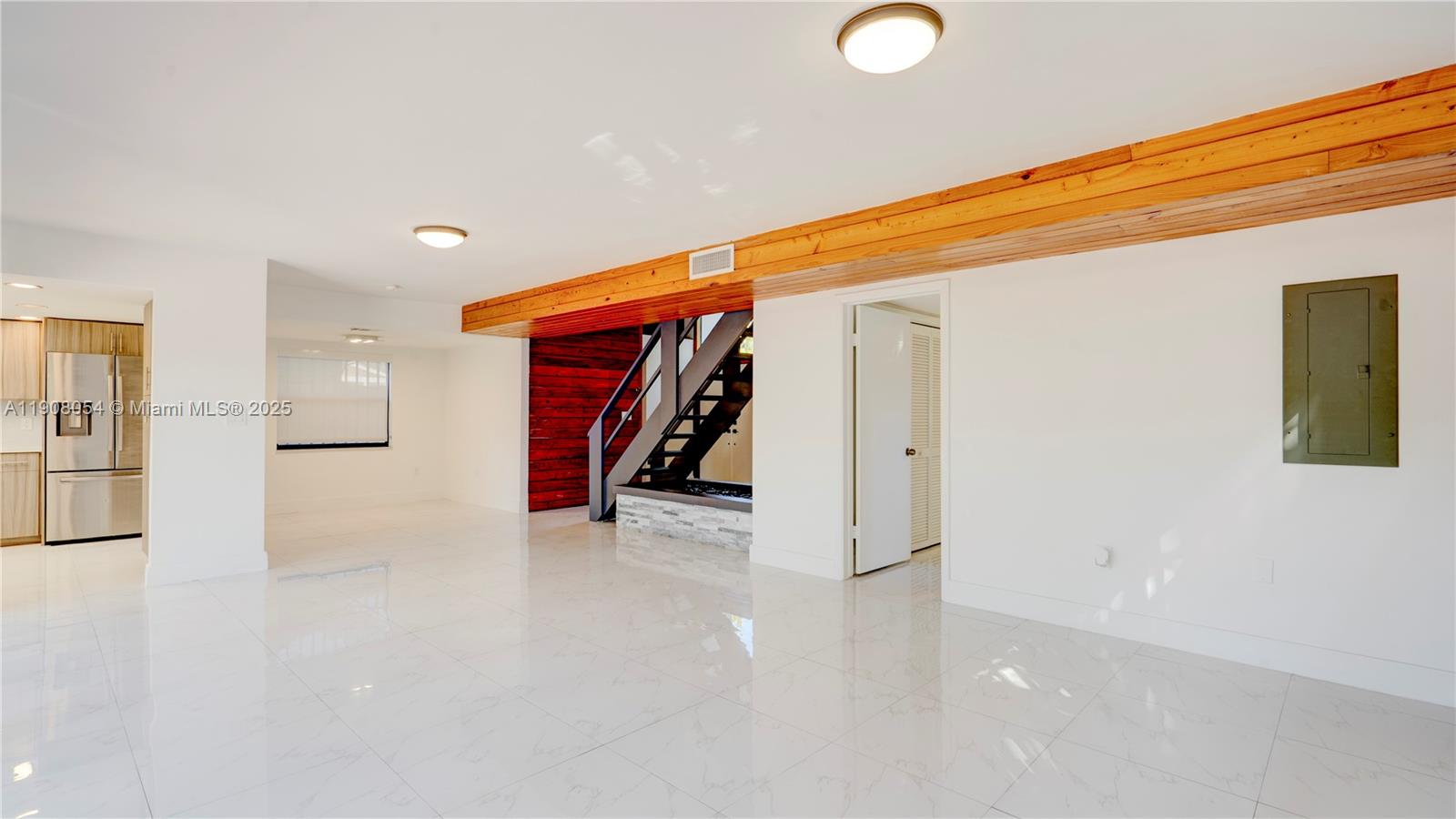 WINONA PARK - Residential Lease