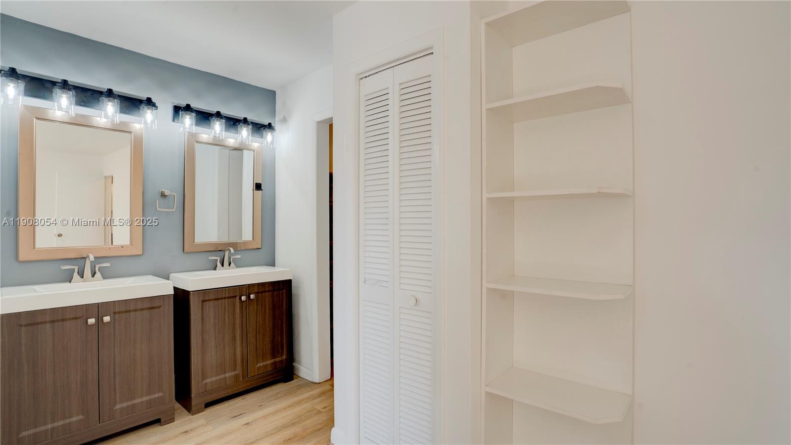 WINONA PARK - Residential Lease