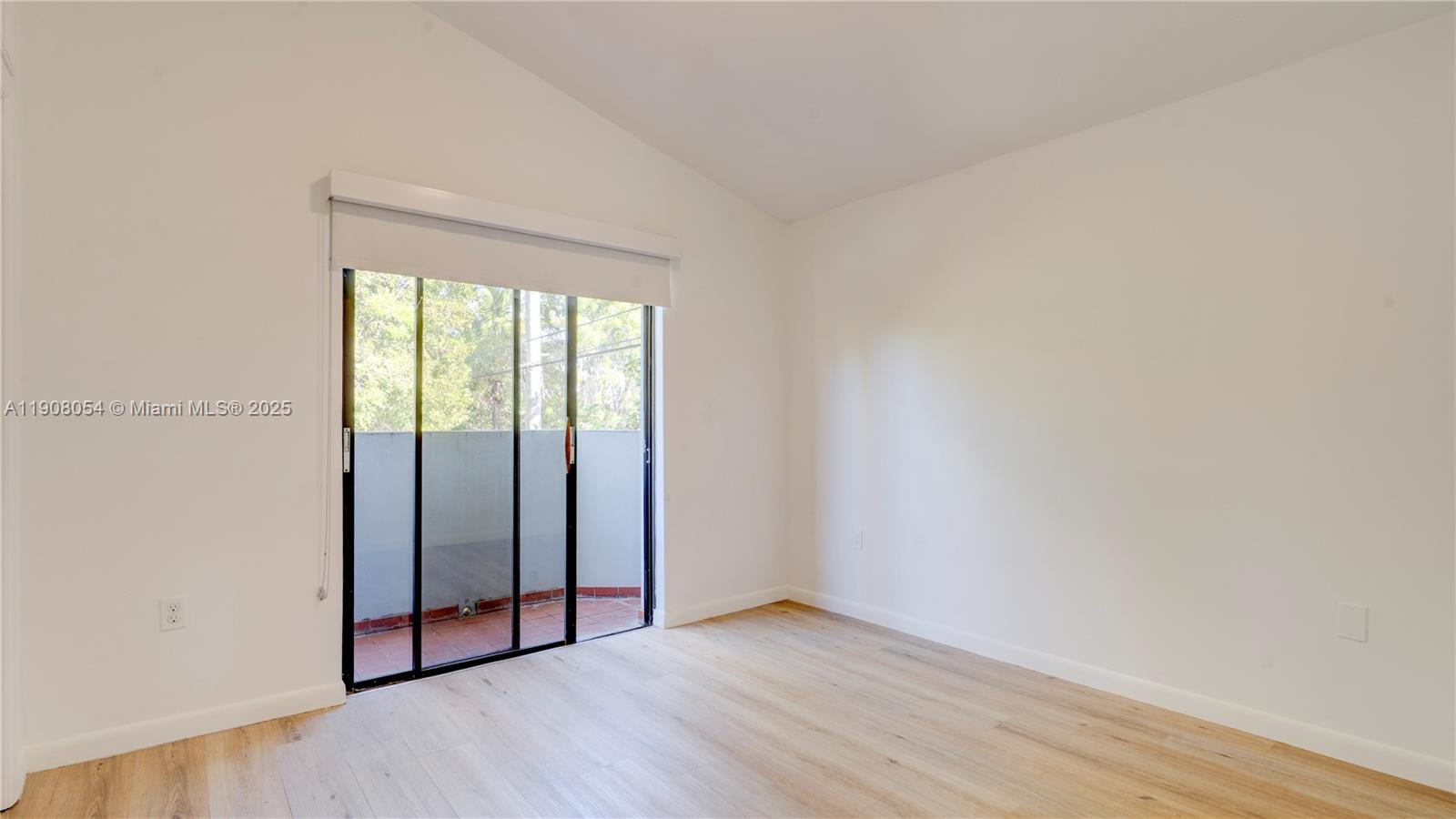 WINONA PARK - Residential Lease