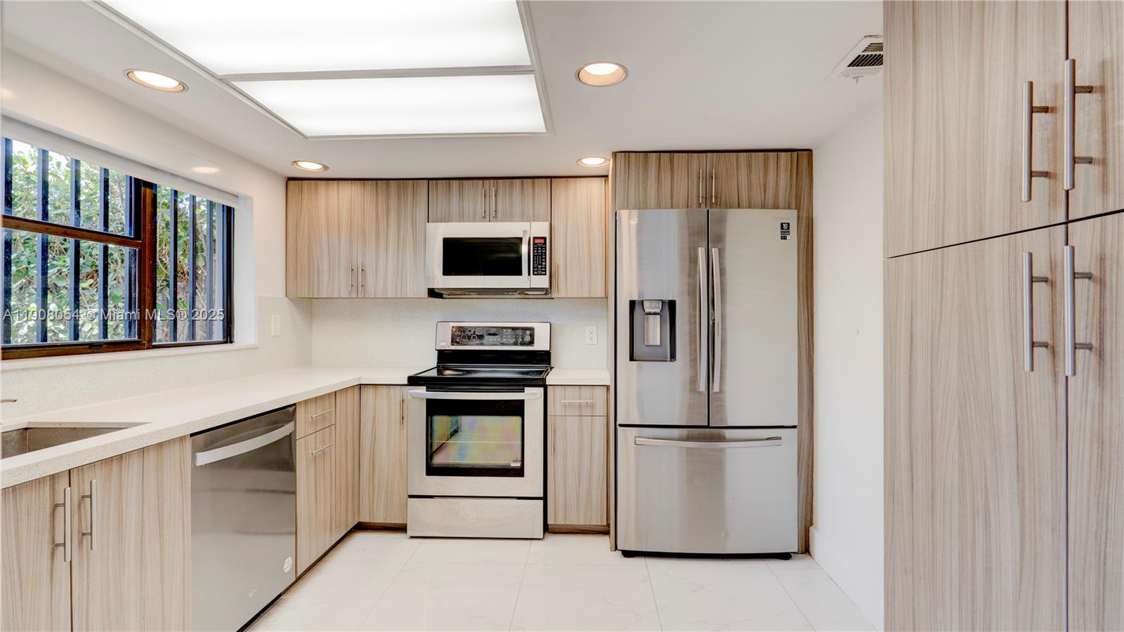 WINONA PARK - Residential Lease