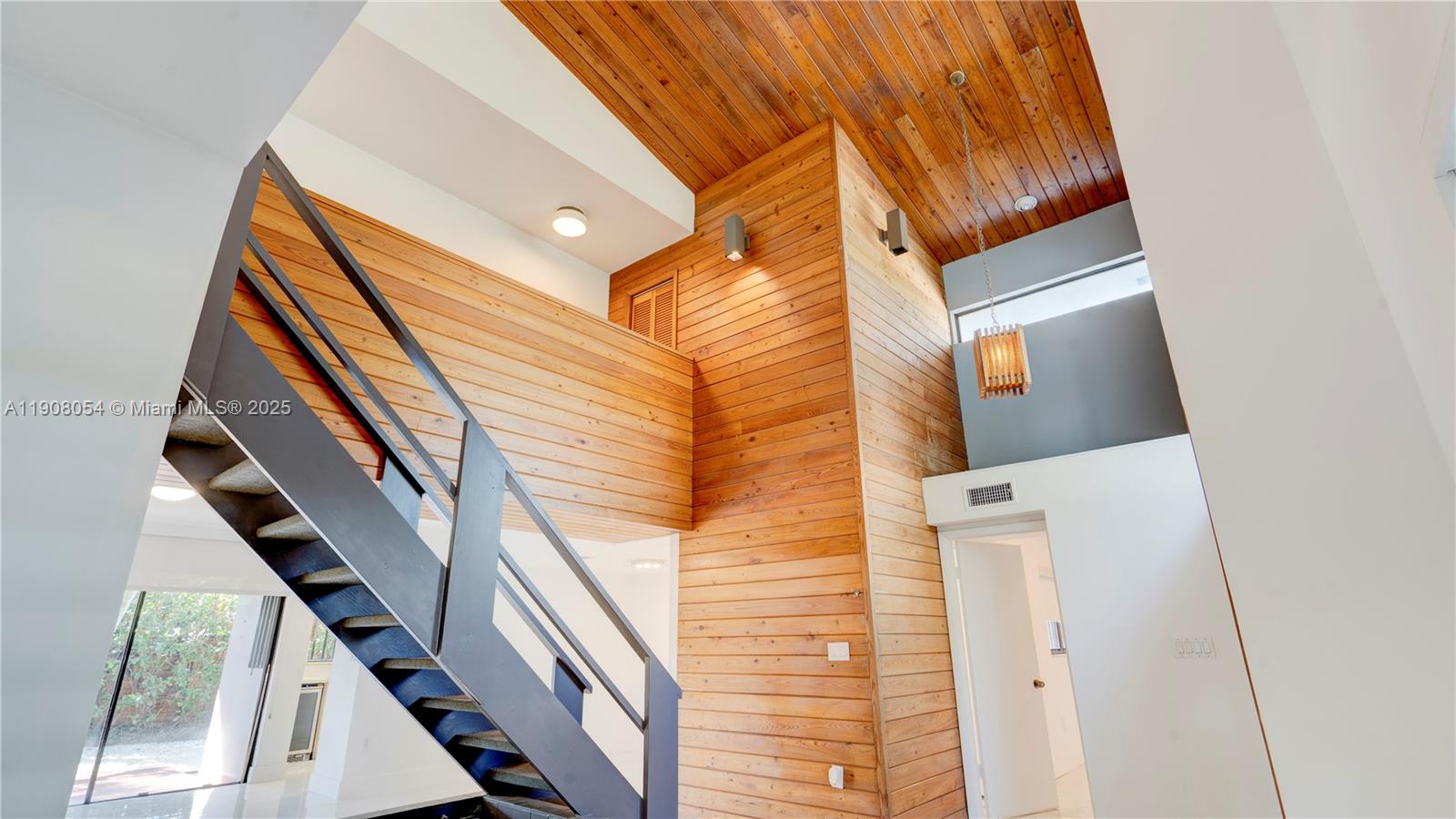 WINONA PARK - Residential Lease