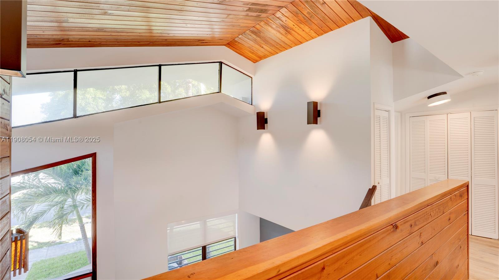 WINONA PARK - Residential Lease