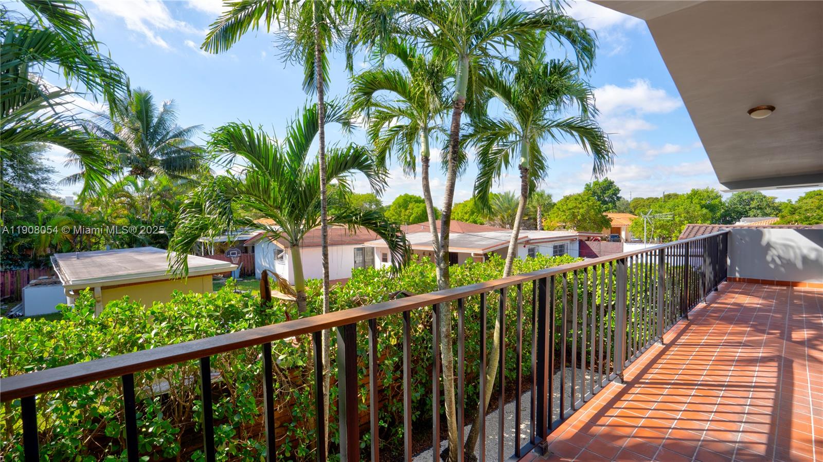 WINONA PARK - Residential Lease