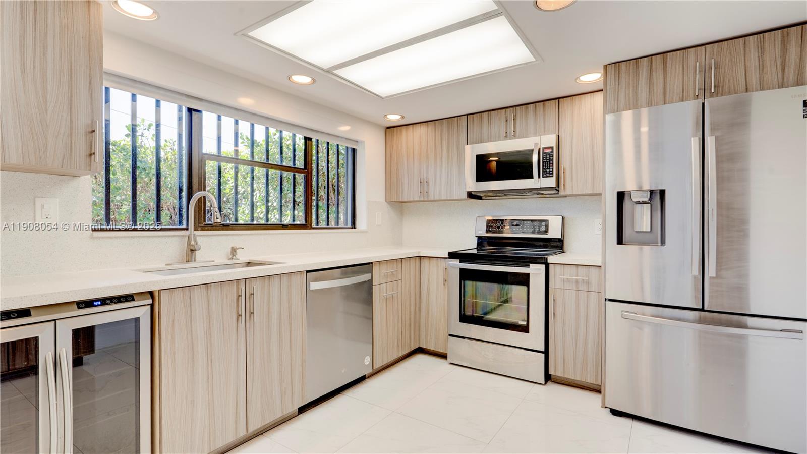 WINONA PARK - Residential Lease