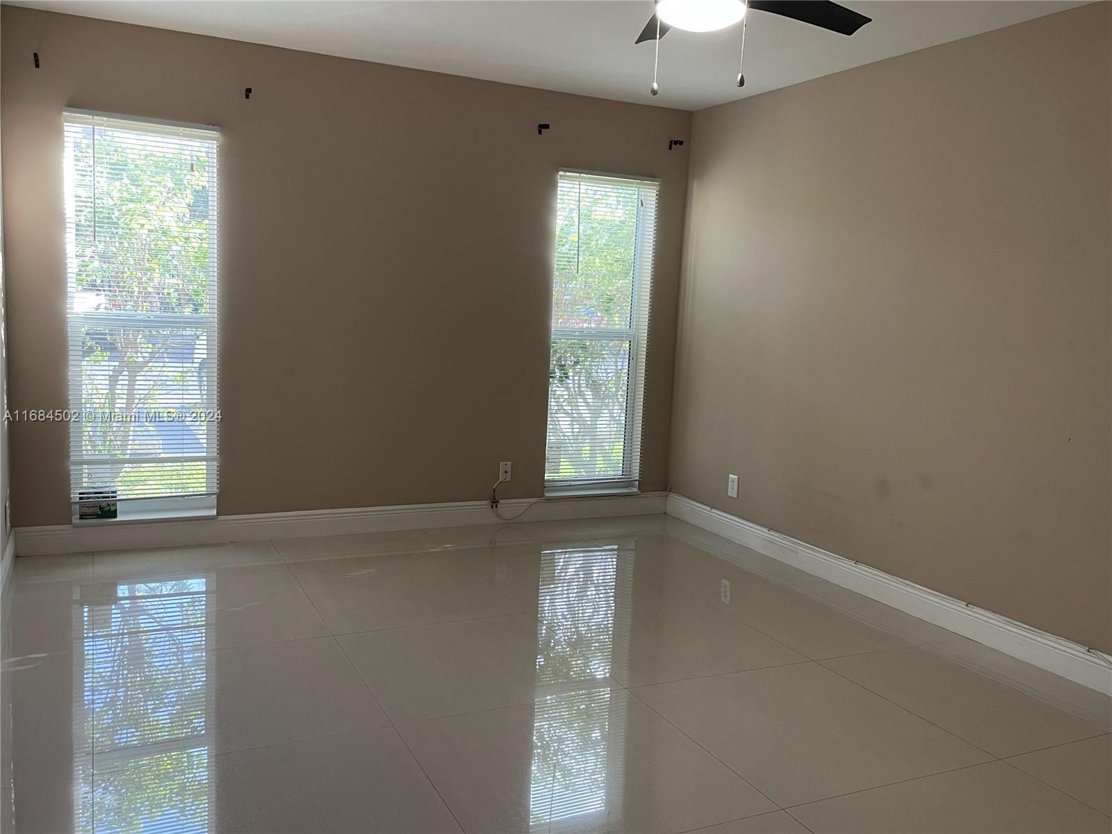 TOWN SQUARE CONDO - Residential