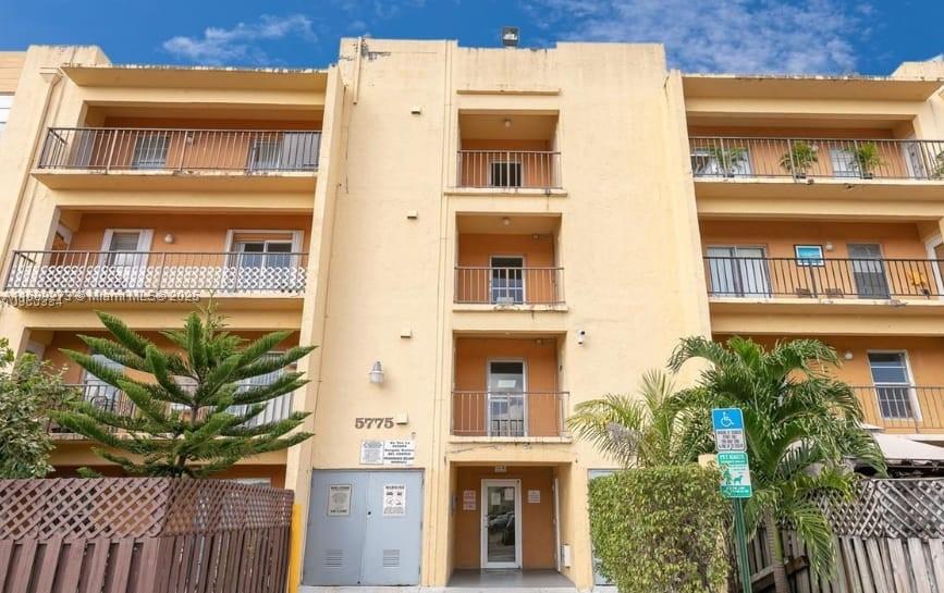 Rental Property at 5755 W 20 Ave 301, Hialeah, Miami-Dade County, Florida - Bedrooms: 2 
Bathrooms: 2  - $2,000 MO.