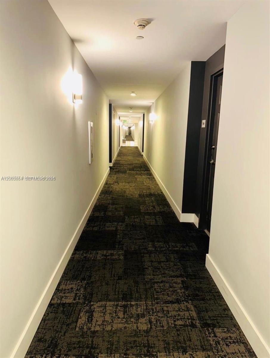 HOLLYWOOD STATION RES CON - Residential Lease