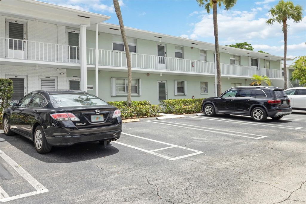 Photo of 2340 SW 22nd Ave #316, Delray Beach, FL 33445 (MLS # A11830934)