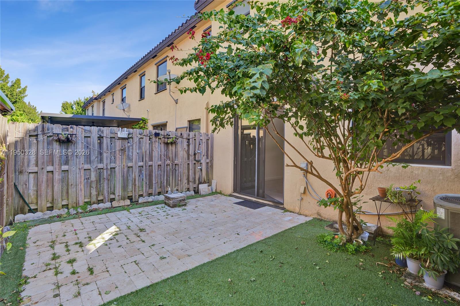 COCO PALM ESTATES - Residential