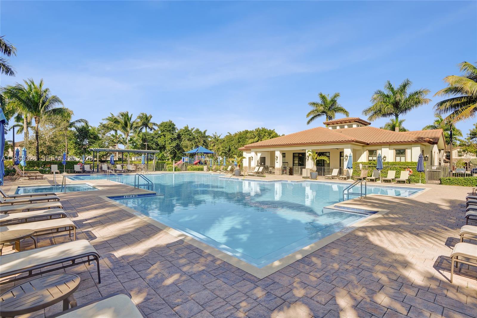 COCO PALM ESTATES - Residential