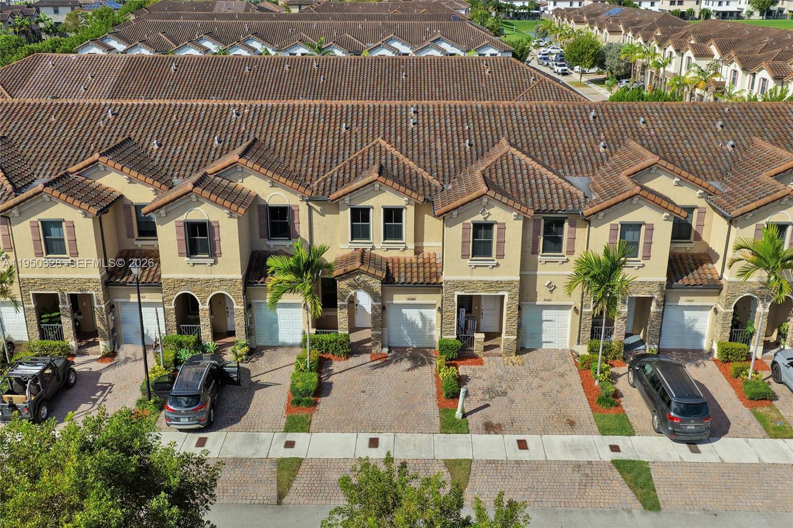 COCO PALM ESTATES - Residential