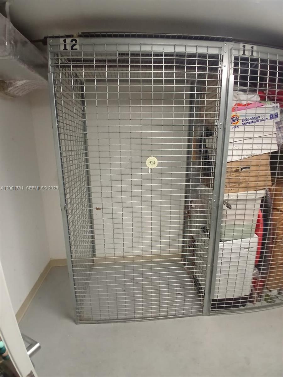 SAN LORENZO CONDO - Residential Lease