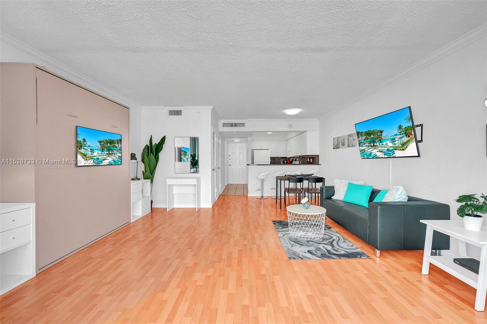 WAVE CONDO - Residential Lease
