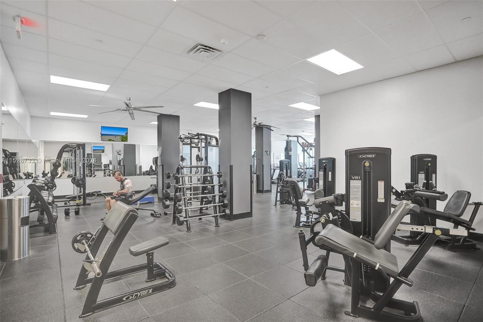WAVE CONDO - Residential Lease