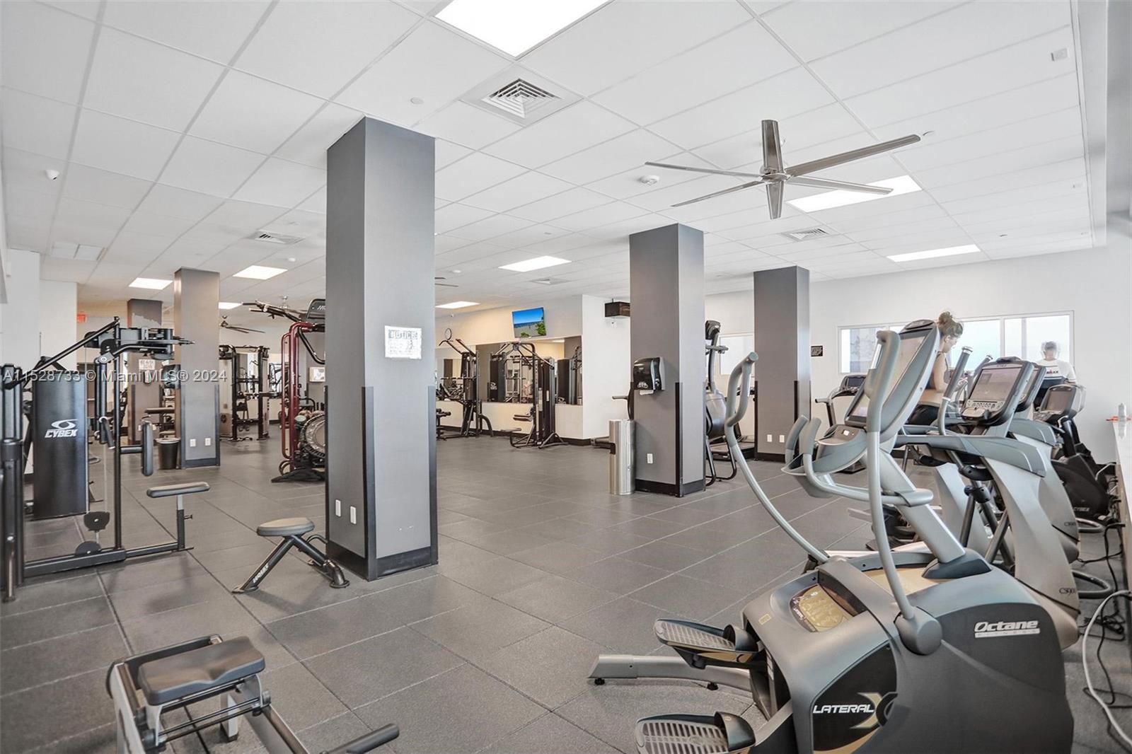 WAVE CONDO - Residential Lease