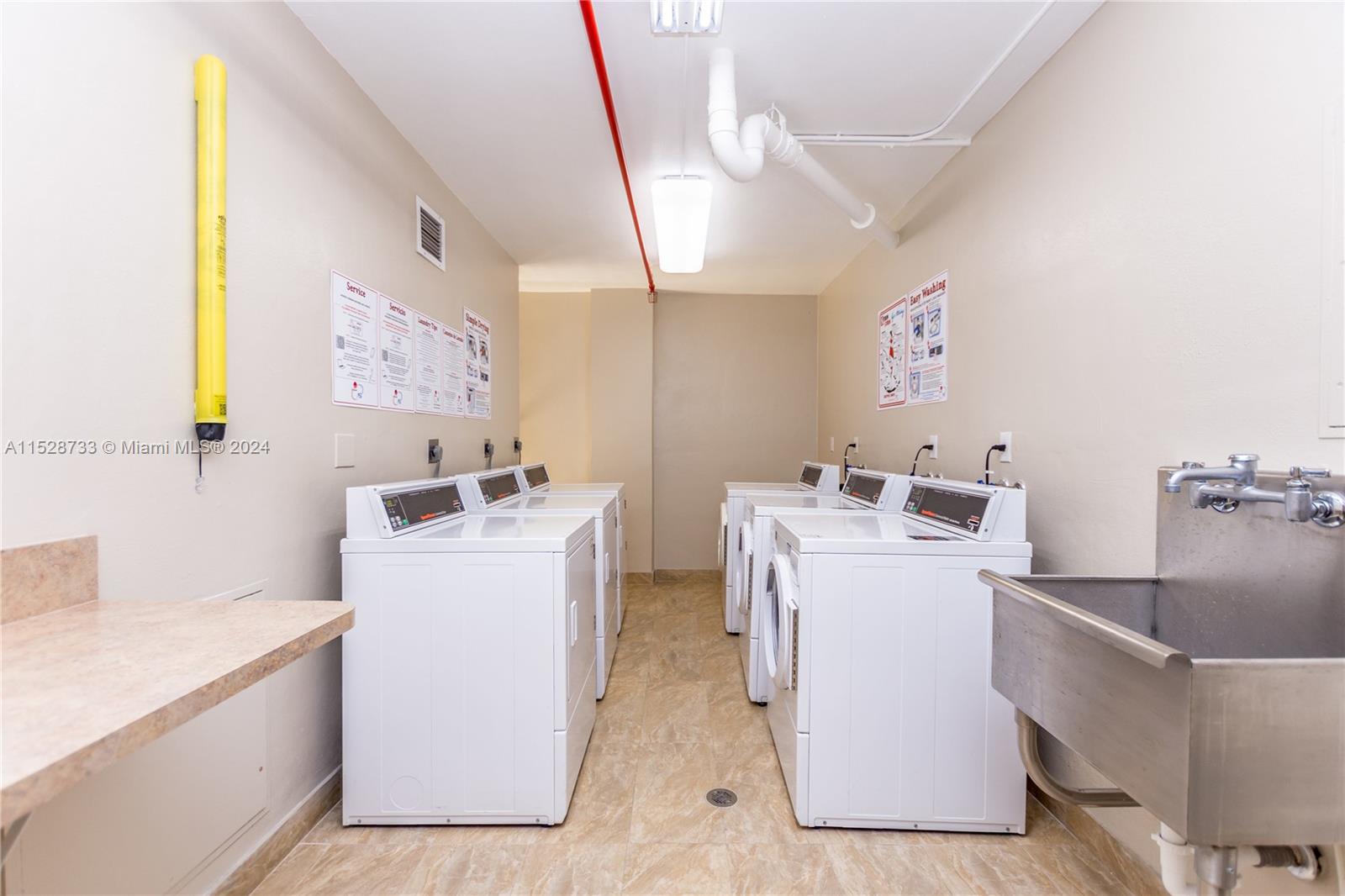 WAVE CONDO - Residential Lease