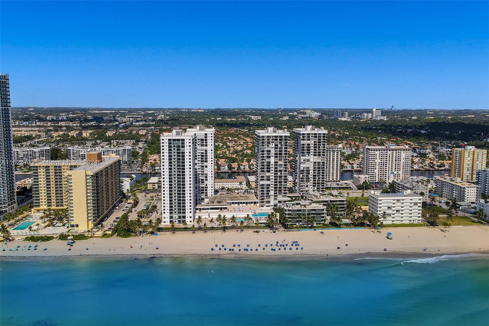 WAVE CONDO - Residential Lease