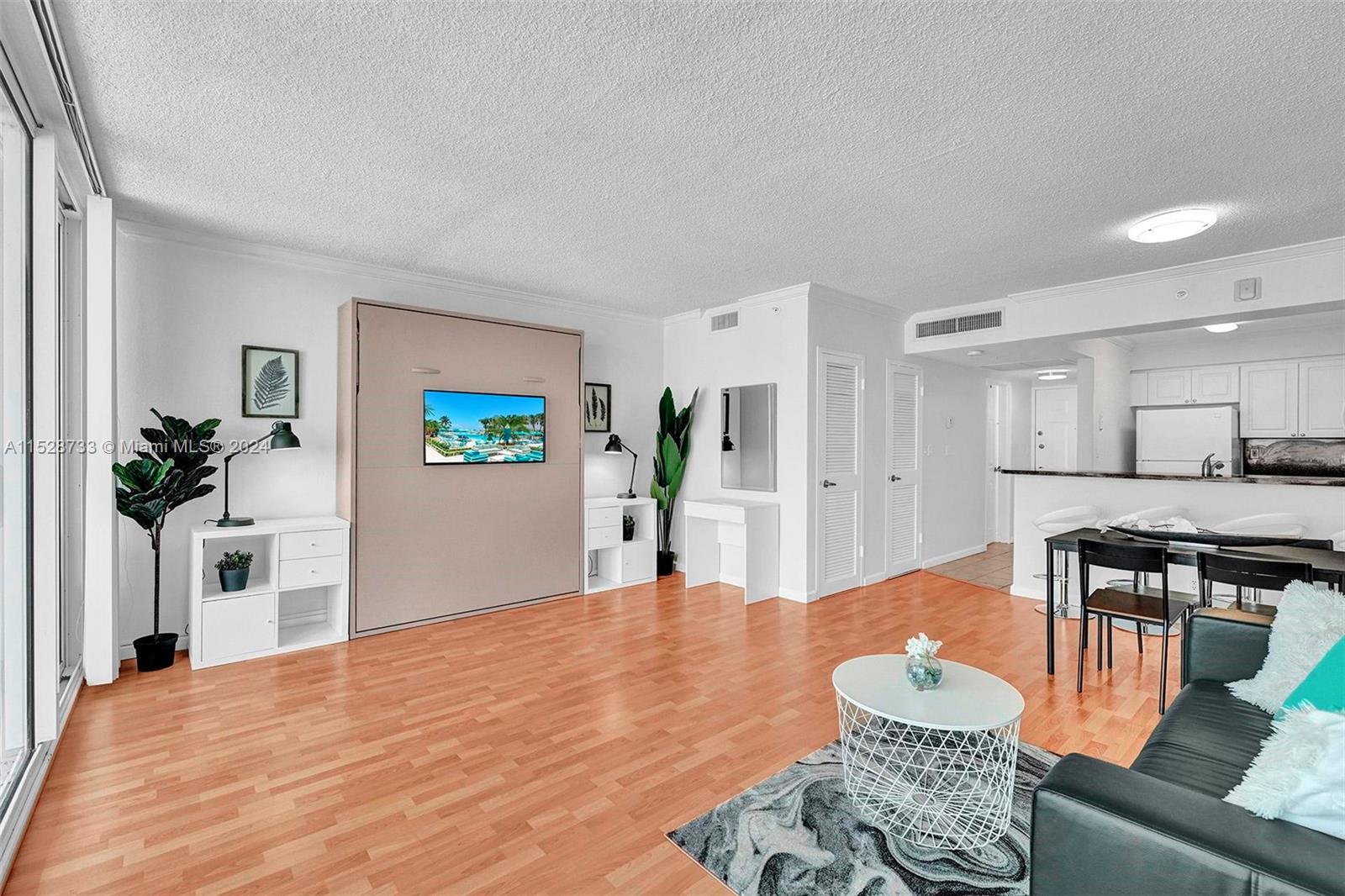 WAVE CONDO - Residential Lease
