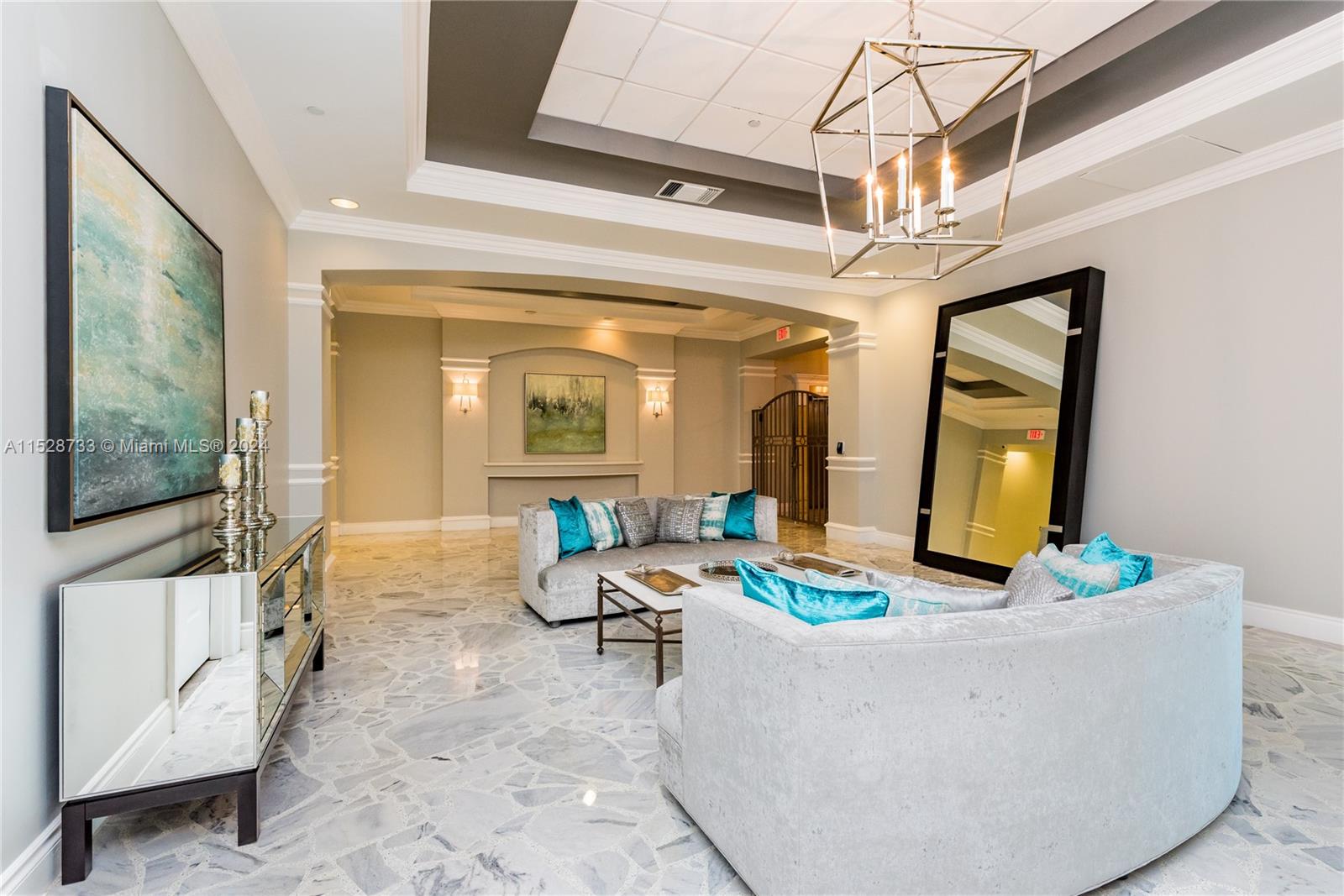 WAVE CONDO - Residential Lease