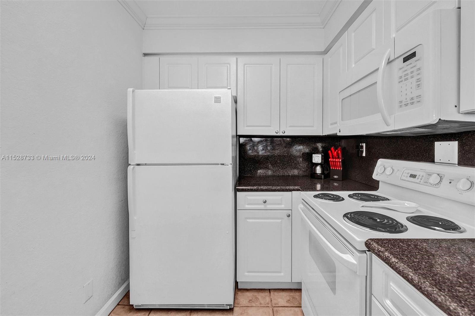 WAVE CONDO - Residential Lease
