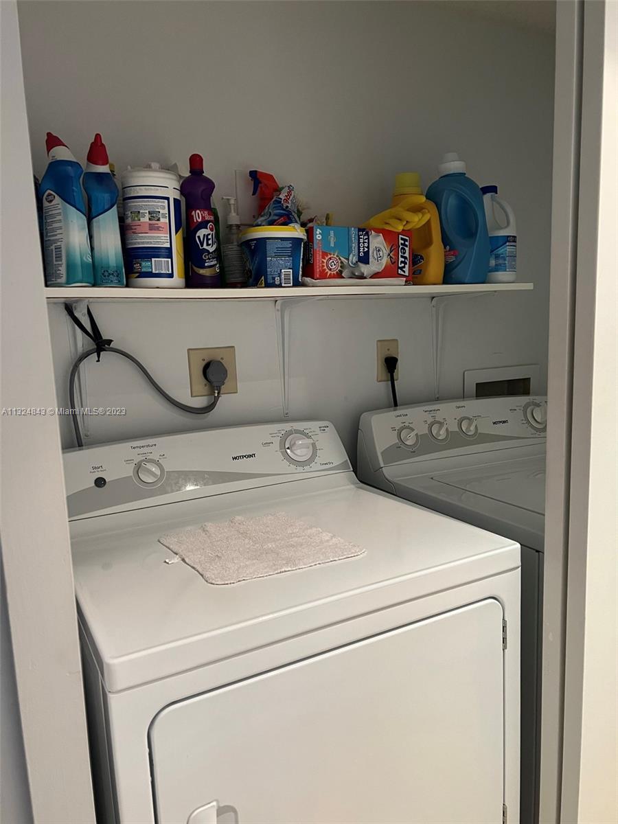 OAKLAND FOREST CLUB CONDO - Residential Lease