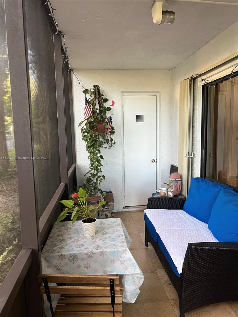 OAKLAND FOREST CLUB CONDO - Residential Lease