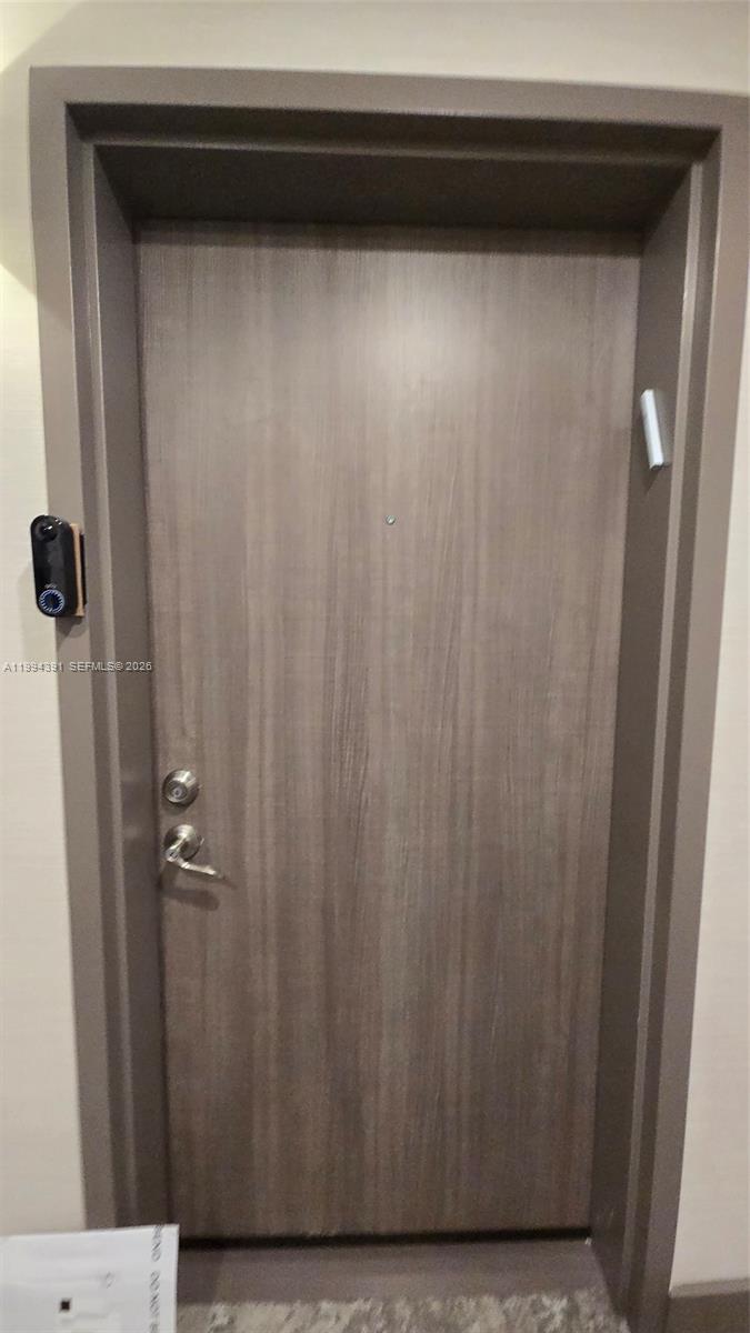 THE IVORY RESIDENCE CONDO - Residential Lease