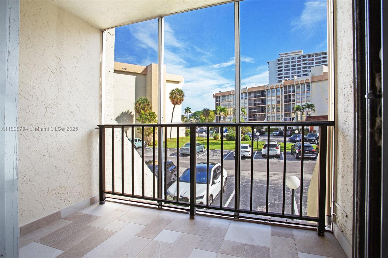 DESOTO PARK CONDO - Residential Lease