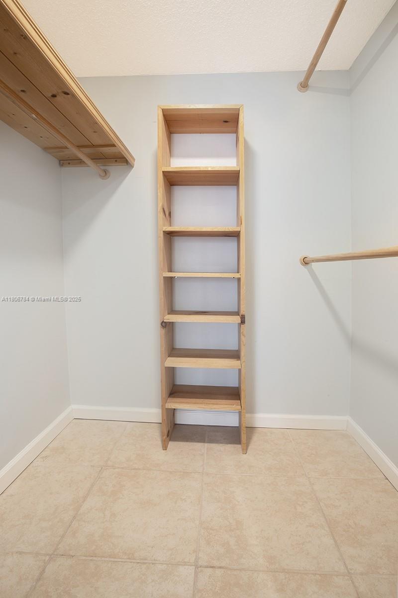 DESOTO PARK CONDO - Residential Lease