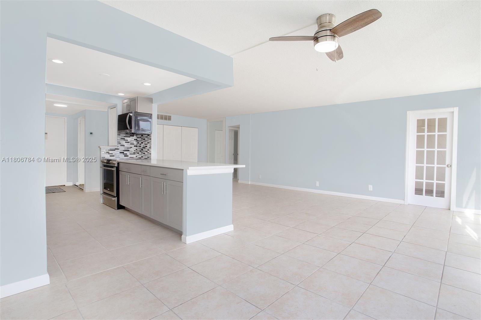 DESOTO PARK CONDO - Residential Lease