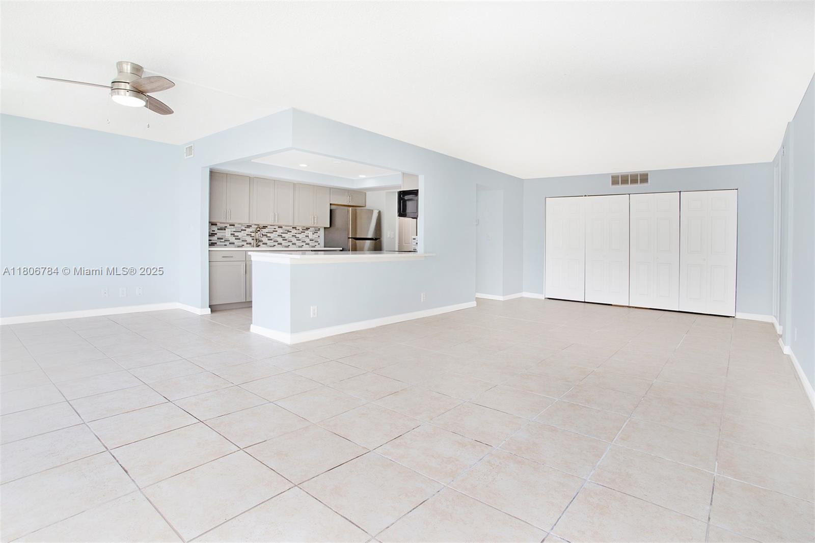 DESOTO PARK CONDO - Residential Lease