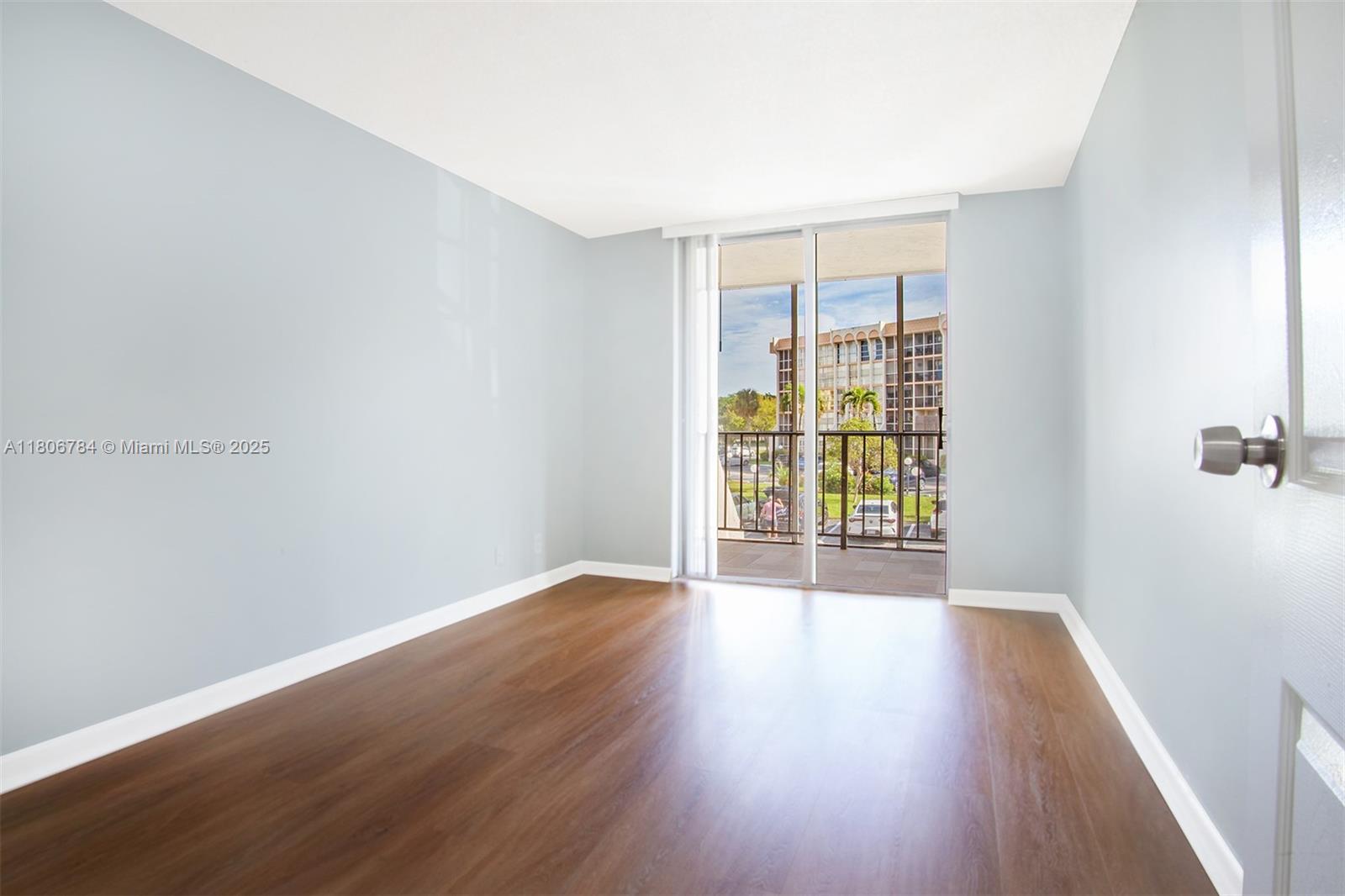 DESOTO PARK CONDO - Residential Lease