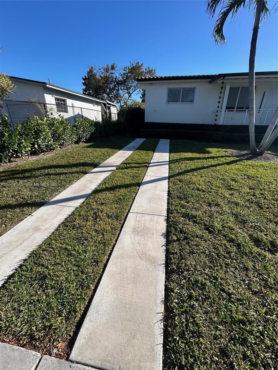MIRACLE MANOR 1ST ADDN - Residential Lease